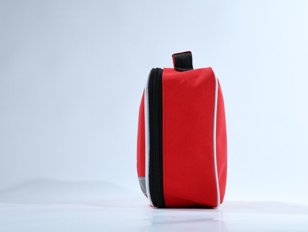Rote Erste-Hilfe-Tasche aus Nylon – Bild 2